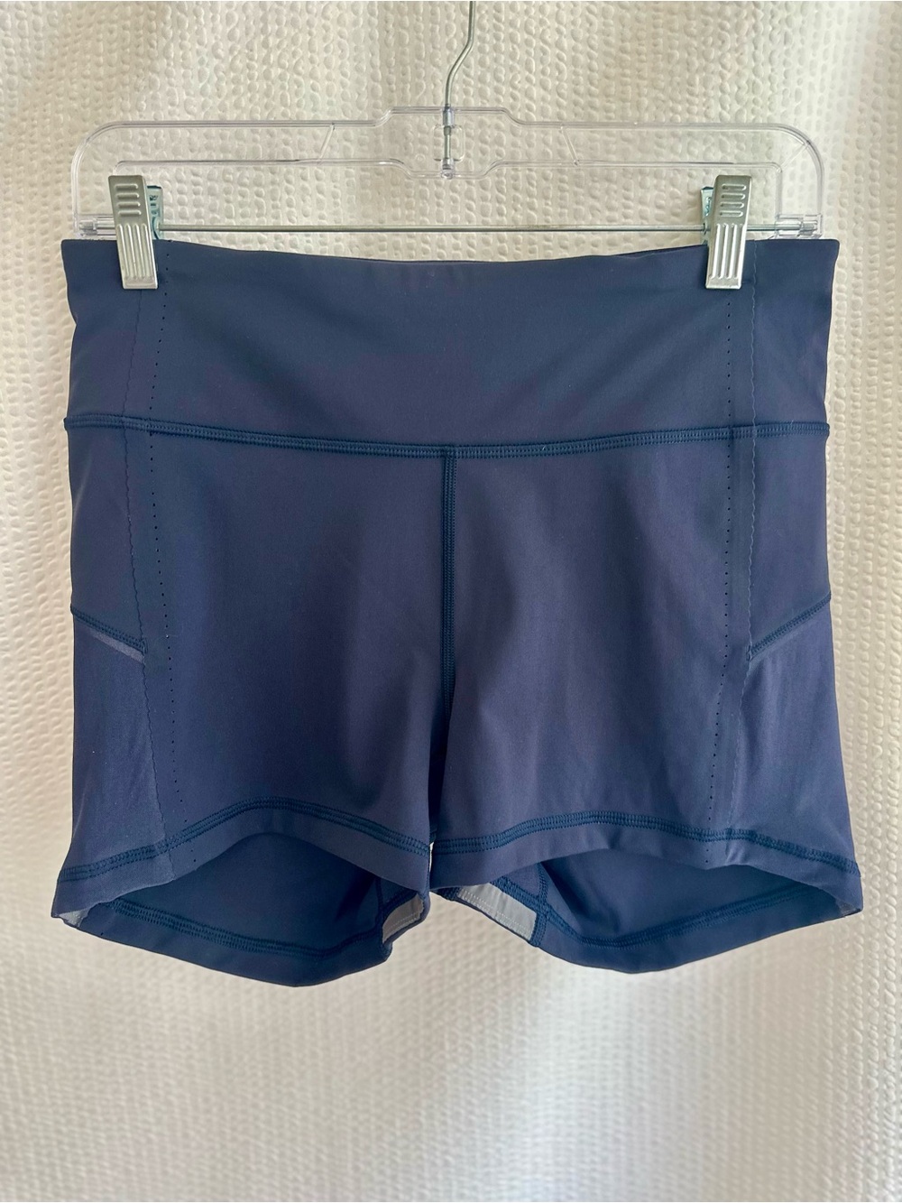 LULULEMON Fast and Free High-Rise Shorts True Navy Running Size 8 Zip Pocket